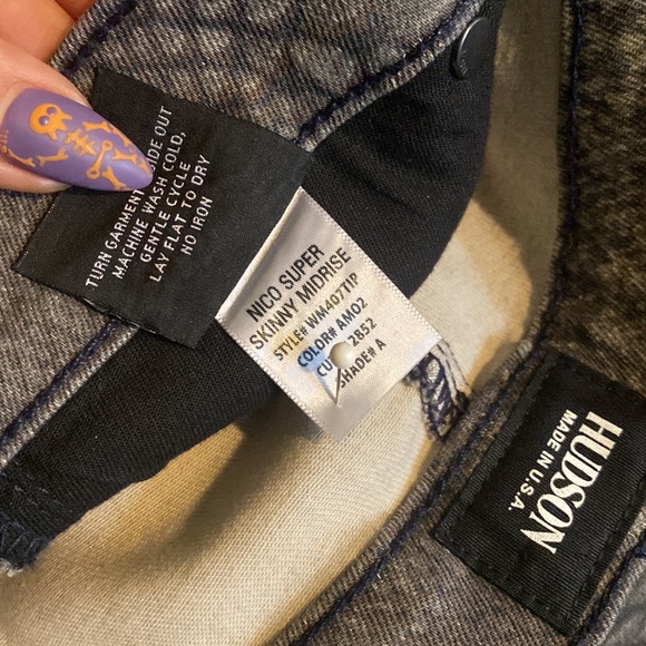 Hudson Jeans Nico Super Skinny Mid-Rise Snakeskin Print Jeans - Picture 8 of 16